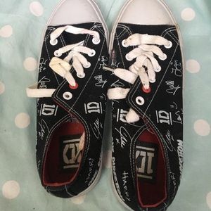 One direction black sneakers